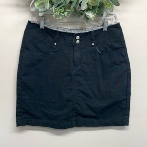 Lee Natural Fit Just Below The Waist Black Skort 8 Medium